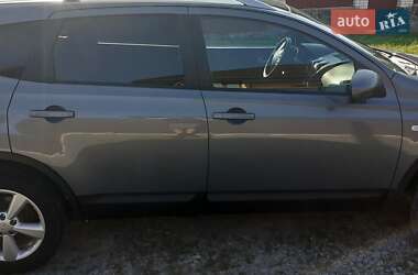 Позашляховик / Кросовер Nissan Qashqai+2 2009 в Звягелі