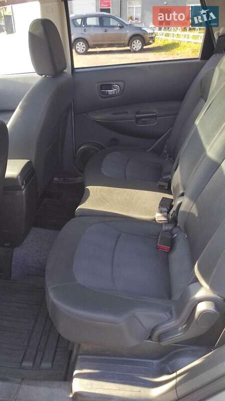 Внедорожник / Кроссовер Nissan Qashqai+2 2012 в Черновцах