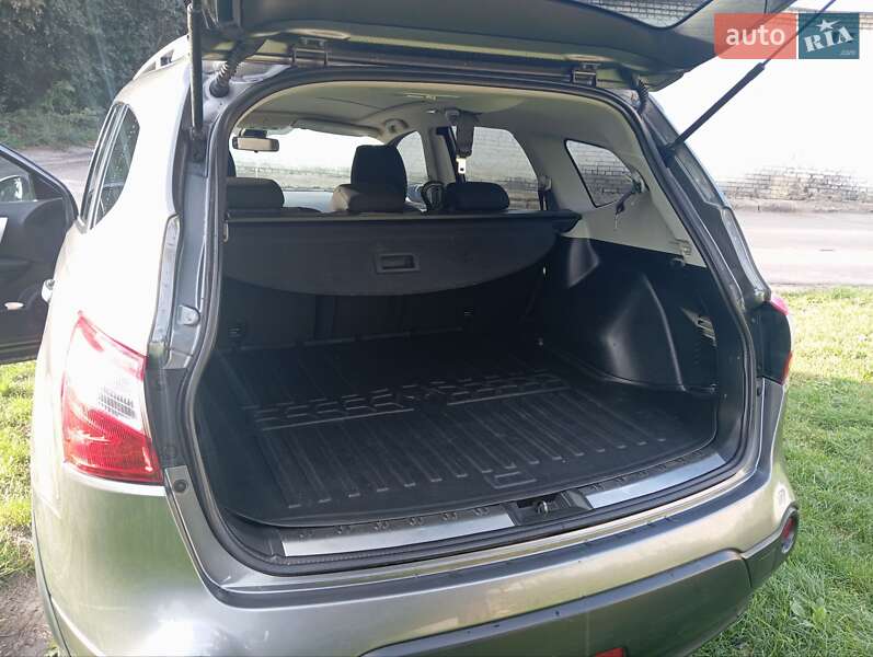 Внедорожник / Кроссовер Nissan Qashqai+2 2013 в Львове