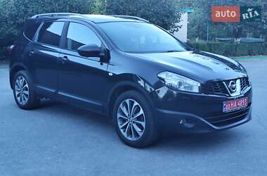 Внедорожник / Кроссовер Nissan Qashqai+2 2012 в 