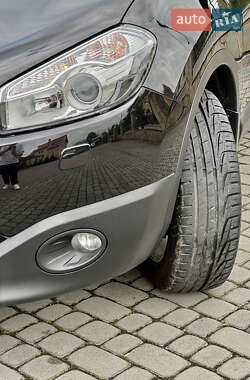 Внедорожник / Кроссовер Nissan Qashqai+2 2012 в 