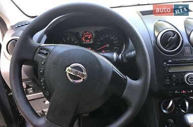 Внедорожник / Кроссовер Nissan Qashqai+2 2009 в 