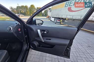 Внедорожник / Кроссовер Nissan Qashqai+2 2012 в 