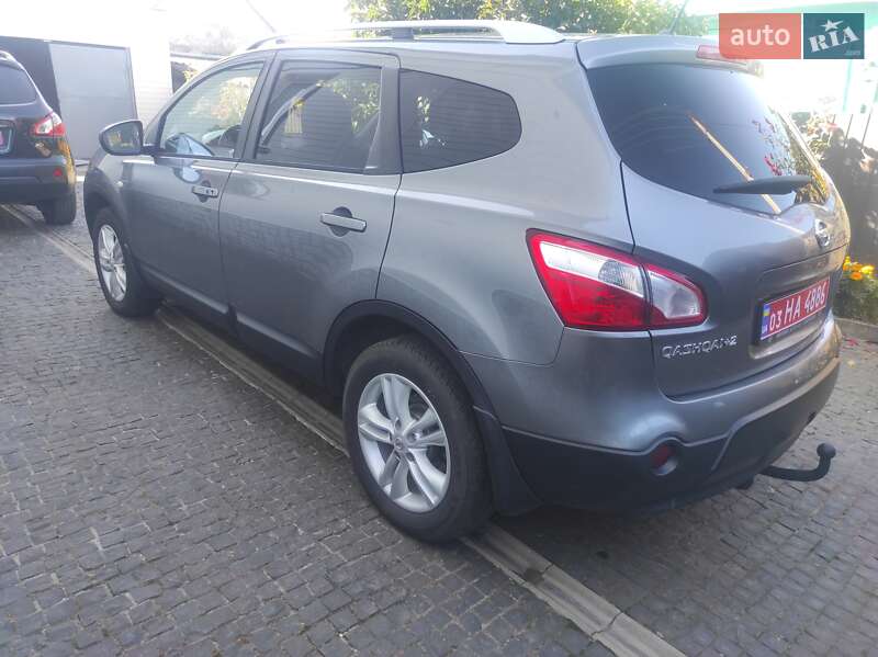 Внедорожник / Кроссовер Nissan Qashqai+2 2011 в Ровно