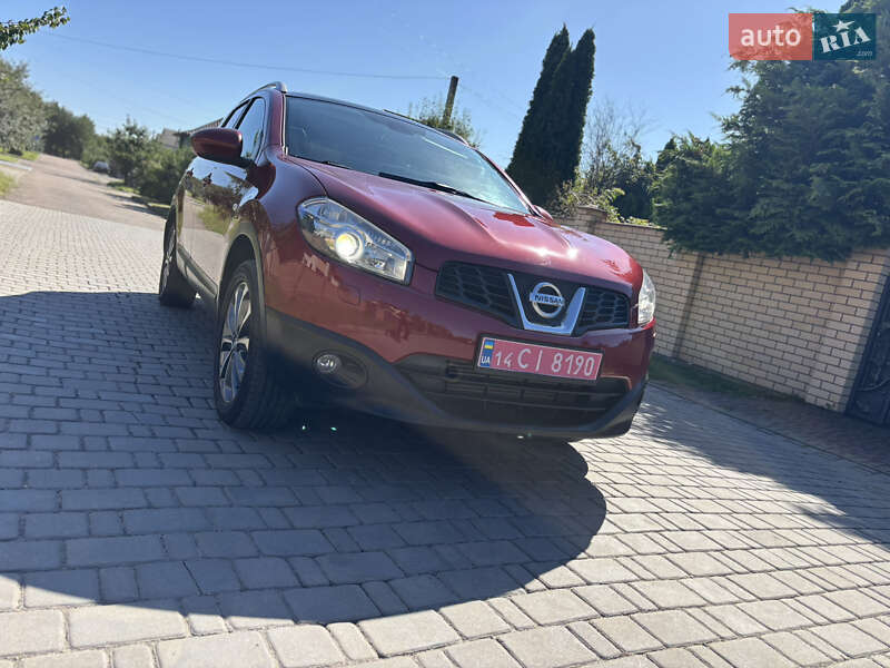 Внедорожник / Кроссовер Nissan Qashqai+2 2012 в Рожище
