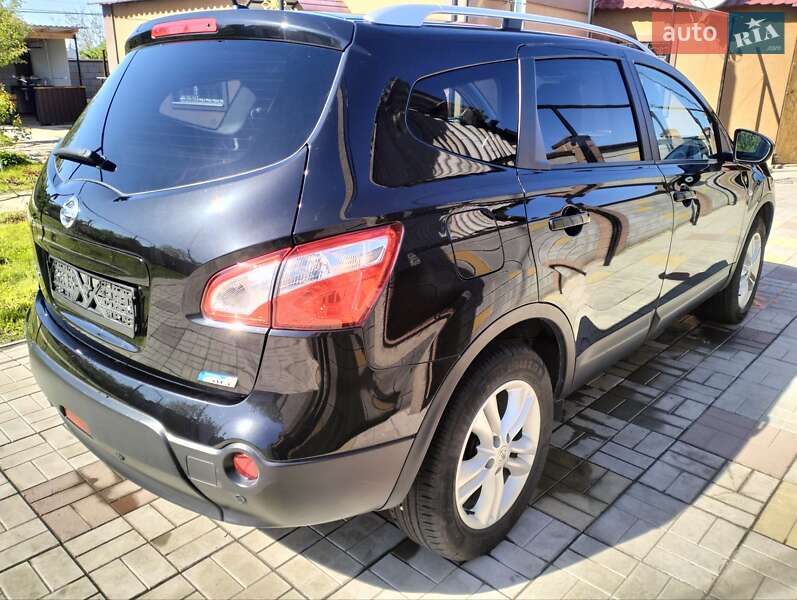 Внедорожник / Кроссовер Nissan Qashqai+2 2010 в Днепре