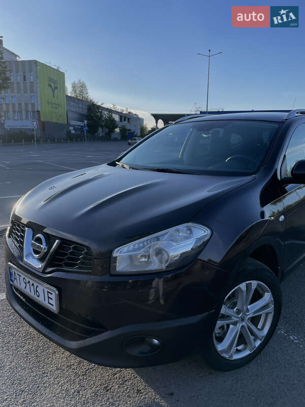 Внедорожник / Кроссовер Nissan Qashqai+2 2011 в Ивано-Франковске