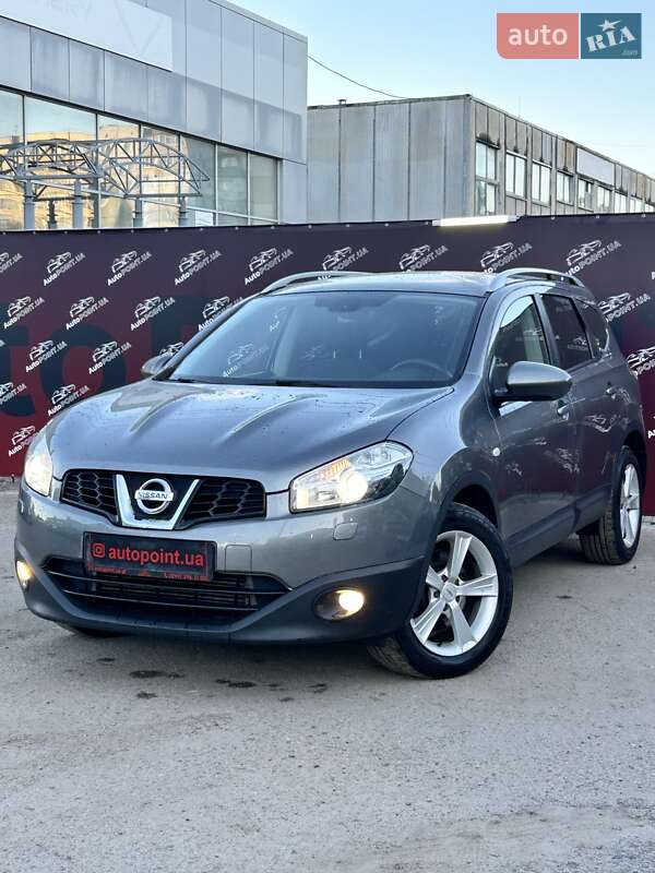 Nissan Qashqai+2 2012