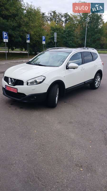 Nissan Qashqai+2 2013
