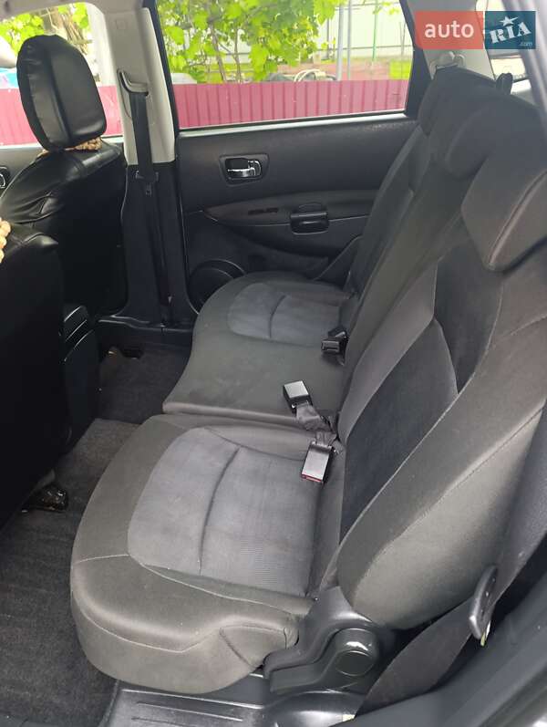 Внедорожник / Кроссовер Nissan Qashqai+2 2011 в Нововолынске