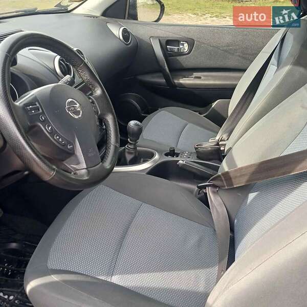 Внедорожник / Кроссовер Nissan Qashqai+2 2012 в Камне-Каширском