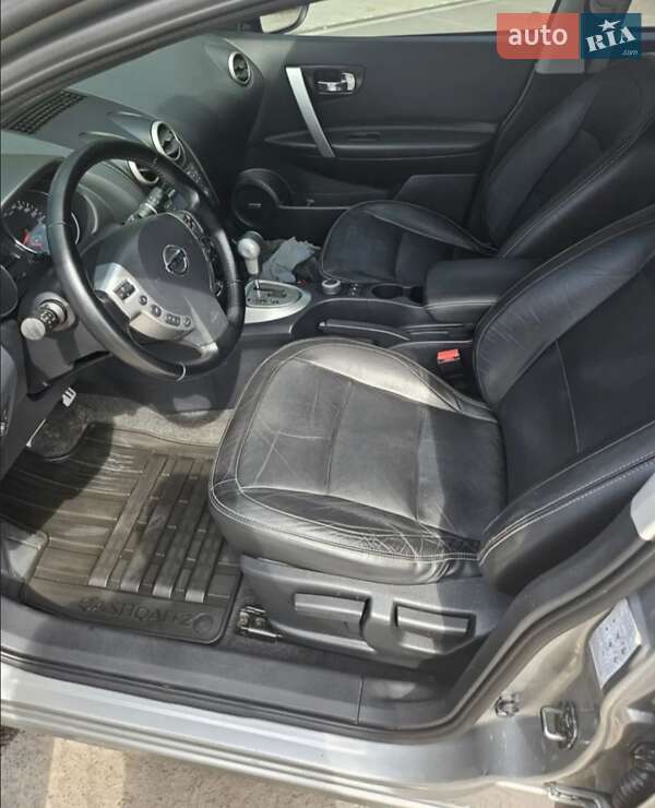 Внедорожник / Кроссовер Nissan Qashqai+2 2010 в Стрые