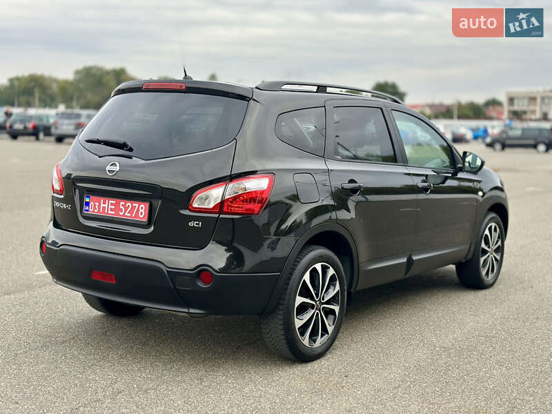 Внедорожник / Кроссовер Nissan Qashqai+2 2013 в Киеве