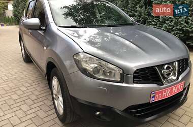 Позашляховик / Кросовер Nissan Qashqai+2 2011 в  фото 7 Позашляховик / Кросовер Nissan Qashqai+2 2011 в