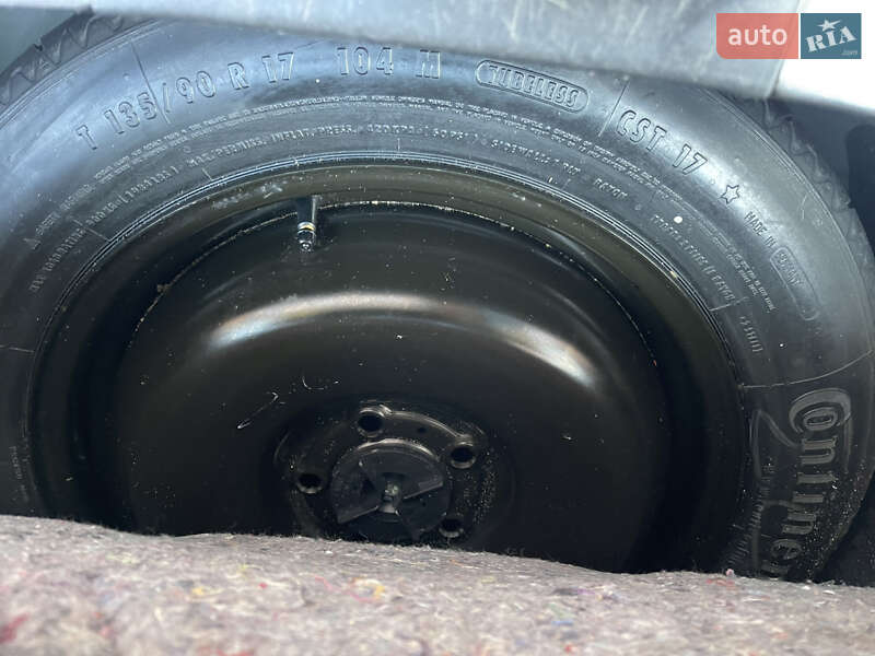 Позашляховик / Кросовер Nissan Qashqai+2 2010 в Львові фото 44 Позашляховик / Кросовер Nissan Qashqai+2 2010 в Львові