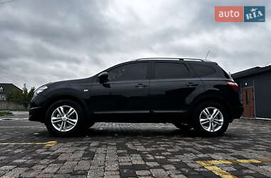 Внедорожник / Кроссовер Nissan Qashqai+2 2011 в 