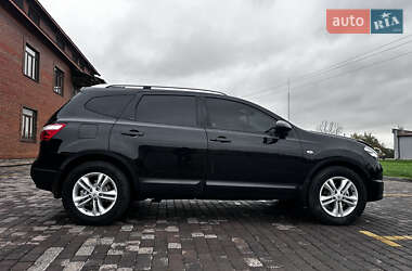 Внедорожник / Кроссовер Nissan Qashqai+2 2011 в 