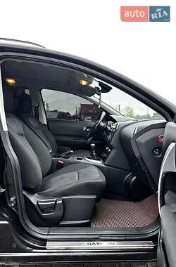 Внедорожник / Кроссовер Nissan Qashqai+2 2011 в 