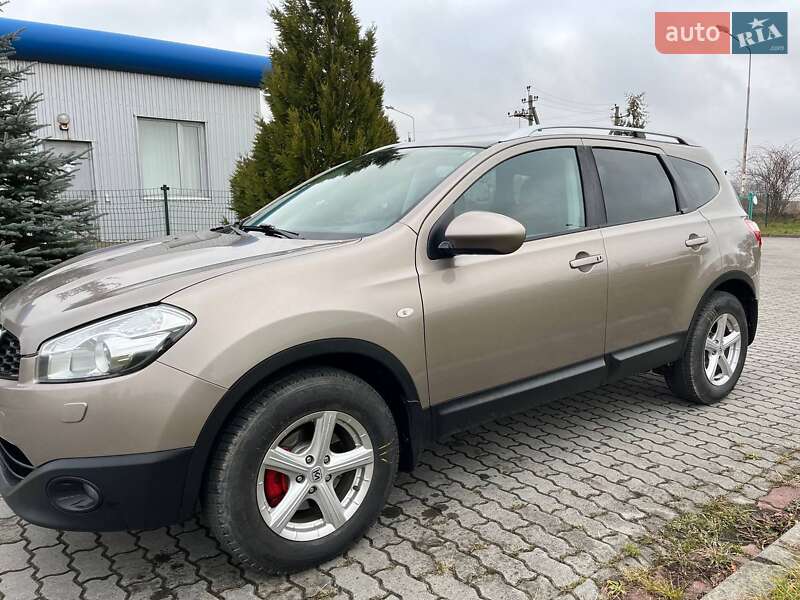Внедорожник / Кроссовер Nissan Qashqai+2 2011 в Радехове
