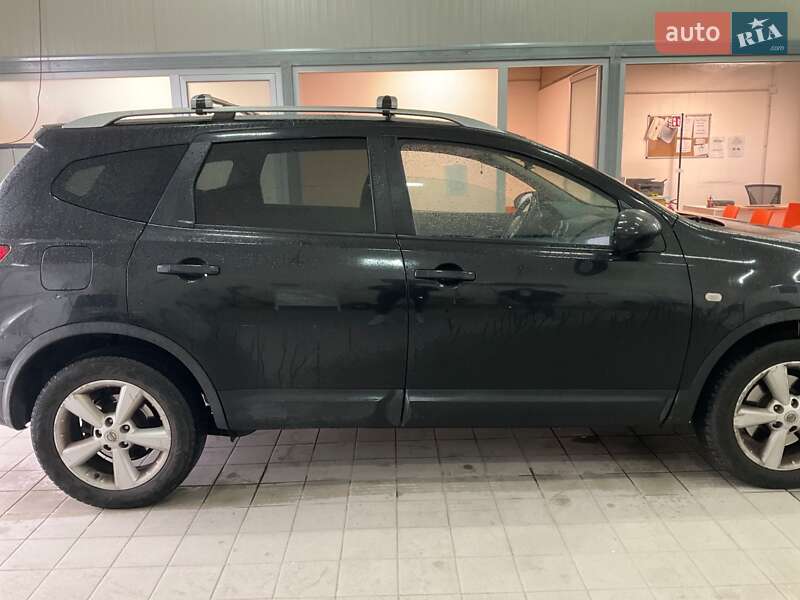 Позашляховик / Кросовер Nissan Qashqai+2 2009 в Києві