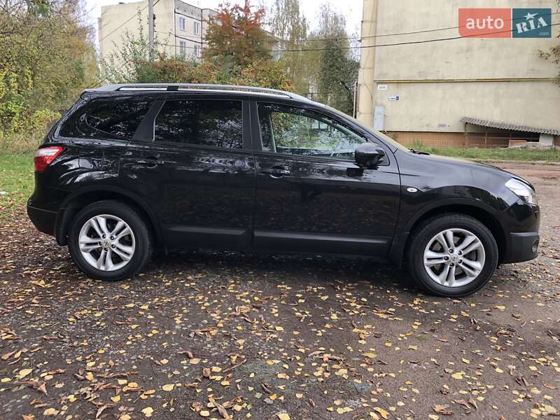 Внедорожник / Кроссовер Nissan Qashqai+2 2013 в Житомире фото 137 Внедорожник / Кроссовер Nissan Qashqai+2 2013 в Житомире