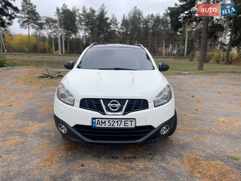 Внедорожник / Кроссовер Nissan Qashqai+2 2013 в Новых Санжарах