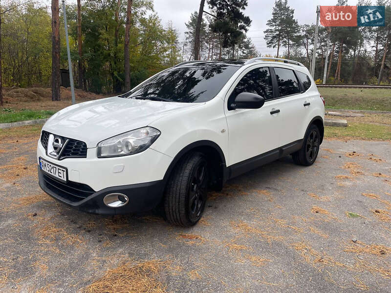 Внедорожник / Кроссовер Nissan Qashqai+2 2013 в Новых Санжарах