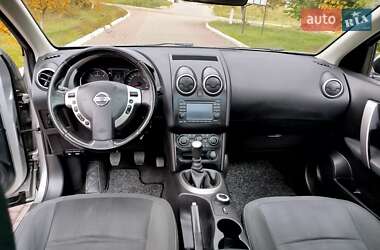 Внедорожник / Кроссовер Nissan Qashqai+2 2011 в 