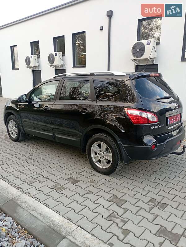 Внедорожник / Кроссовер Nissan Qashqai+2 2011 в Дубно