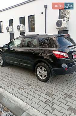 Внедорожник / Кроссовер Nissan Qashqai+2 2011 в 