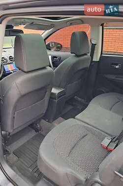 Позашляховик / Кросовер Nissan Qashqai+2 2009 в  фото 29 Позашляховик / Кросовер Nissan Qashqai+2 2009 в