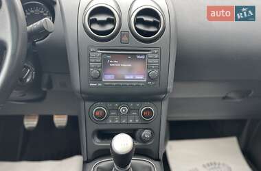 Внедорожник / Кроссовер Nissan Qashqai+2 2013 в 