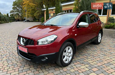 Позашляховик / Кросовер Nissan Qashqai+2 2011 в Рівному