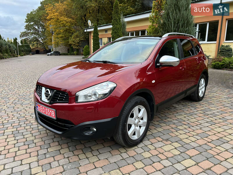 Nissan Qashqai+2 2011