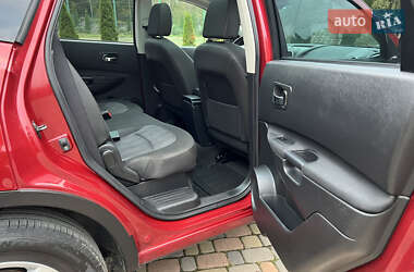 Позашляховик / Кросовер Nissan Qashqai+2 2011 в 