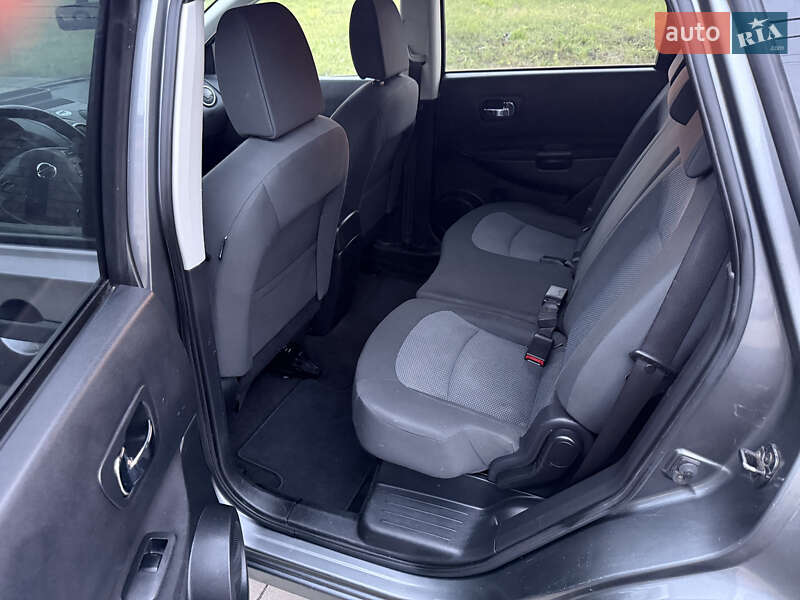 Позашляховик / Кросовер Nissan Qashqai+2 2011 в Рівному