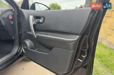 Внедорожник / Кроссовер Nissan Qashqai+2 2012 в 