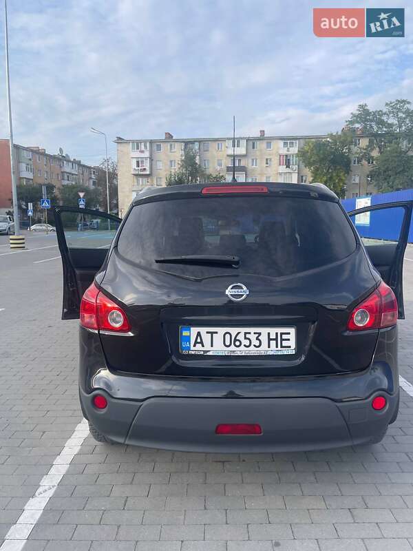 Внедорожник / Кроссовер Nissan Qashqai+2 2009 в Калуше
