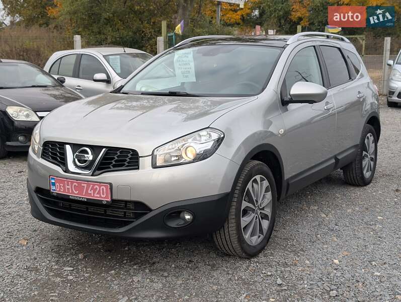 Nissan Qashqai+2 2012