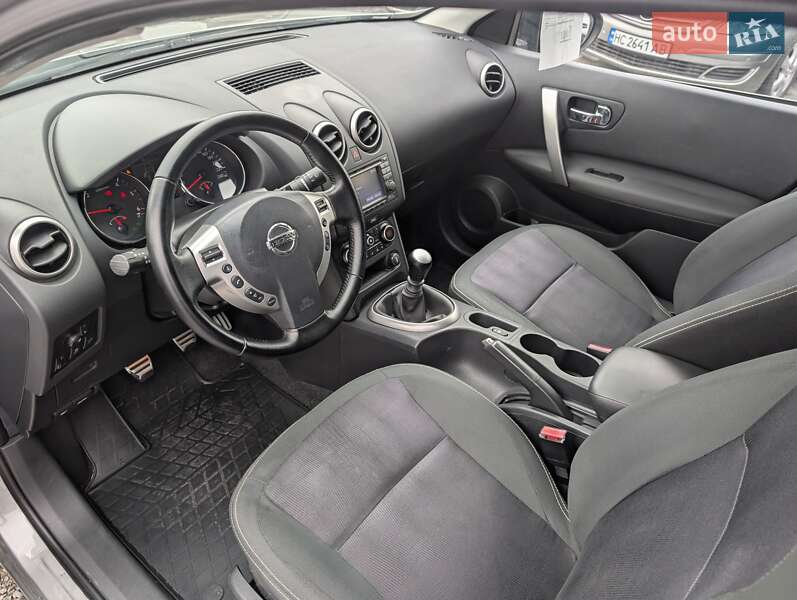 Позашляховик / Кросовер Nissan Qashqai+2 2012 в Рівному фото 27 Позашляховик / Кросовер Nissan Qashqai+2 2012 в Рівному