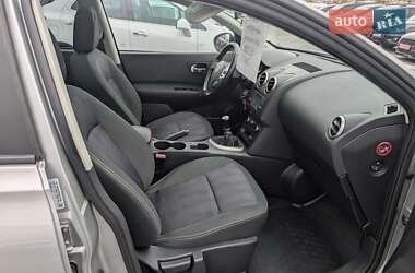 Внедорожник / Кроссовер Nissan Qashqai+2 2012 в 