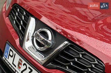 Внедорожник / Кроссовер Nissan Qashqai+2 2010 в 