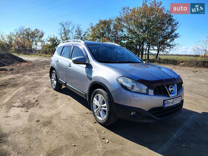 Внедорожник / Кроссовер Nissan Qashqai+2 2010 в Одессе фото 7 Внедорожник / Кроссовер Nissan Qashqai+2 2010 в Одессе