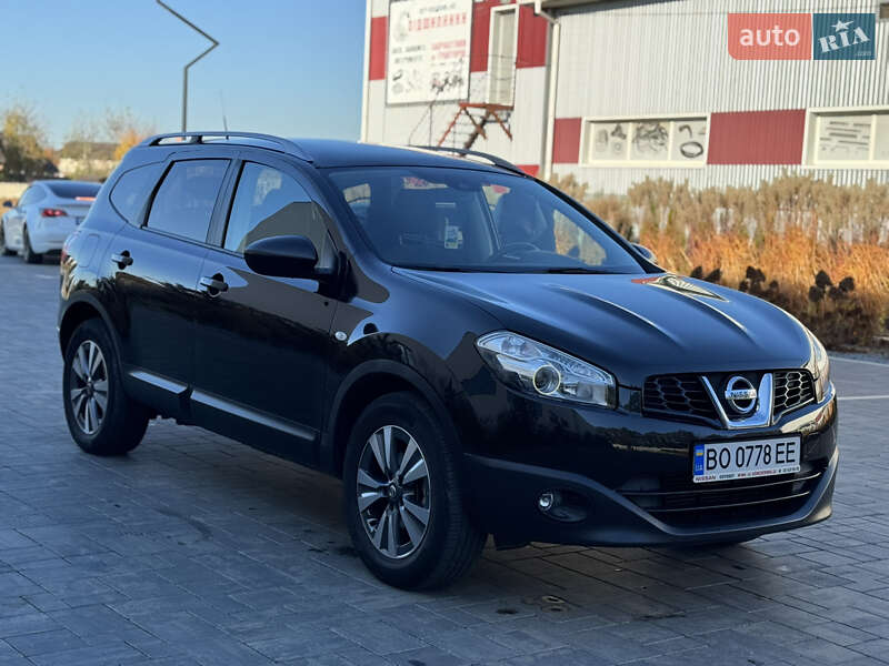 Внедорожник / Кроссовер Nissan Qashqai+2 2010 в Луцке