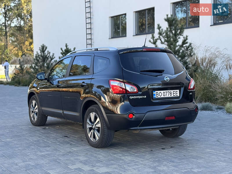 Внедорожник / Кроссовер Nissan Qashqai+2 2010 в Луцке