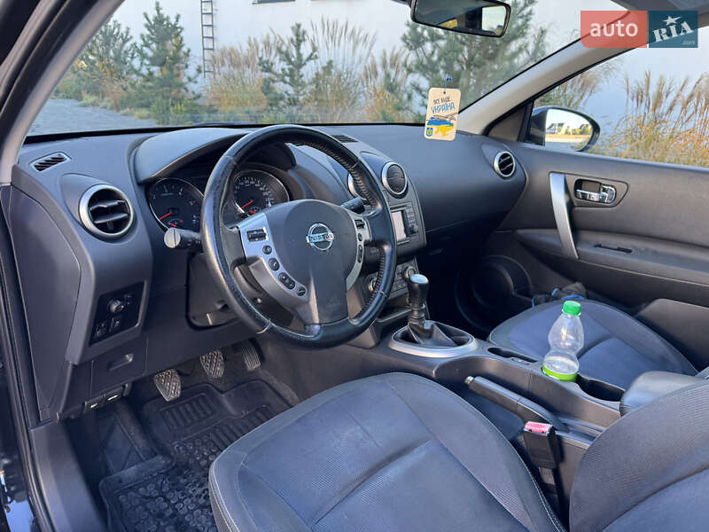 Внедорожник / Кроссовер Nissan Qashqai+2 2010 в Луцке