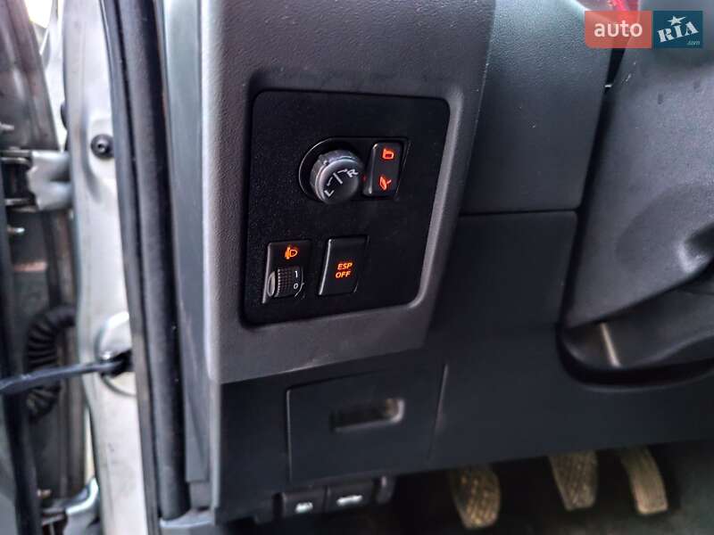 Позашляховик / Кросовер Nissan Qashqai+2 2009 в Звягелі фото 40 Позашляховик / Кросовер Nissan Qashqai+2 2009 в Звягелі