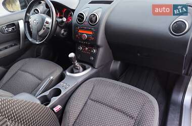 Внедорожник / Кроссовер Nissan Qashqai+2 2009 в 