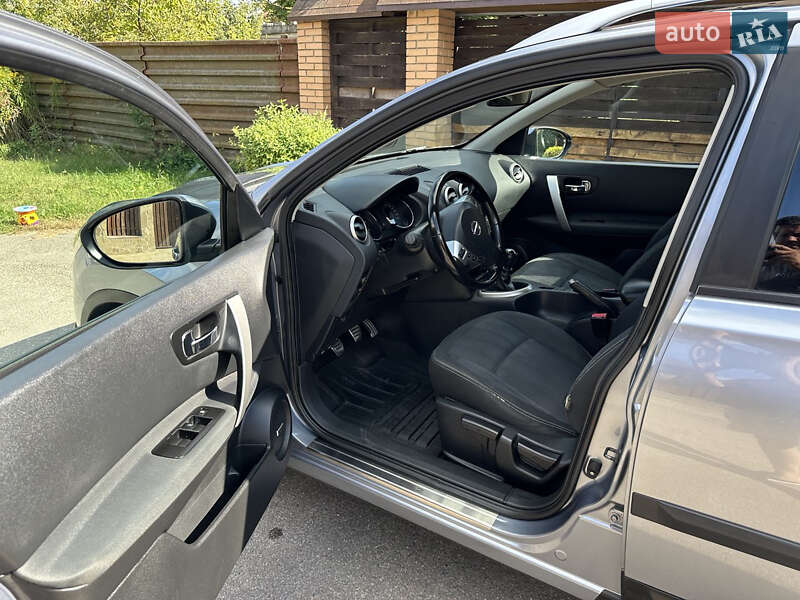 Позашляховик / Кросовер Nissan Qashqai+2 2010 в Києві фото 7 Позашляховик / Кросовер Nissan Qashqai+2 2010 в Києві
