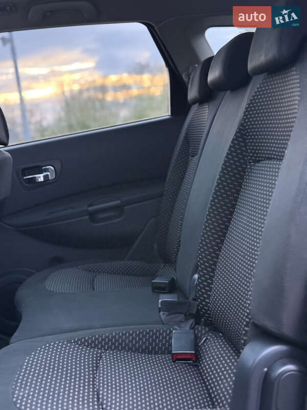 Позашляховик / Кросовер Nissan Qashqai+2 2009 в Самборі фото 54 Позашляховик / Кросовер Nissan Qashqai+2 2009 в Самборі